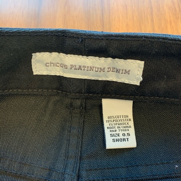CHICO’s Platinum Denim Ultimate Fit Slim Leg Sz 6 - Picture 6 of 10